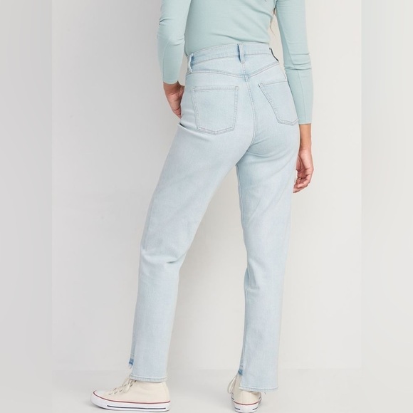 Old Navy Curvy Extra High-Waisted Button-Fly Sky-Hi Straight Cut-Off Jeans 20 - Picture 2 of 13